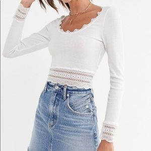 UO NWT Lace Crop Top